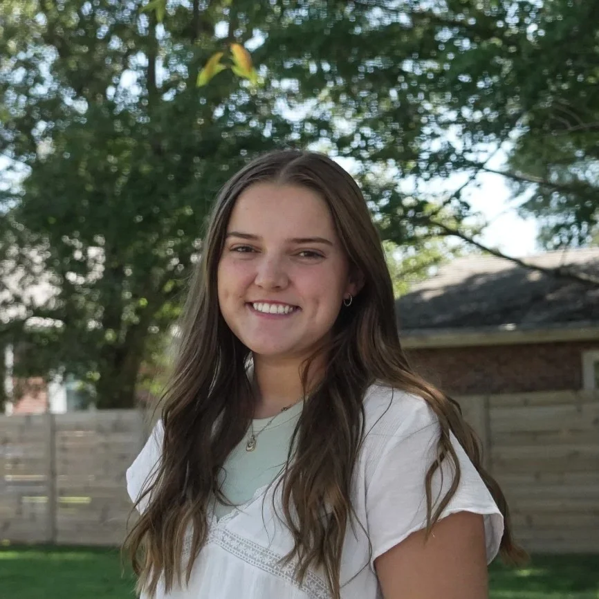 Chloe-Staff-Bio-2025-1