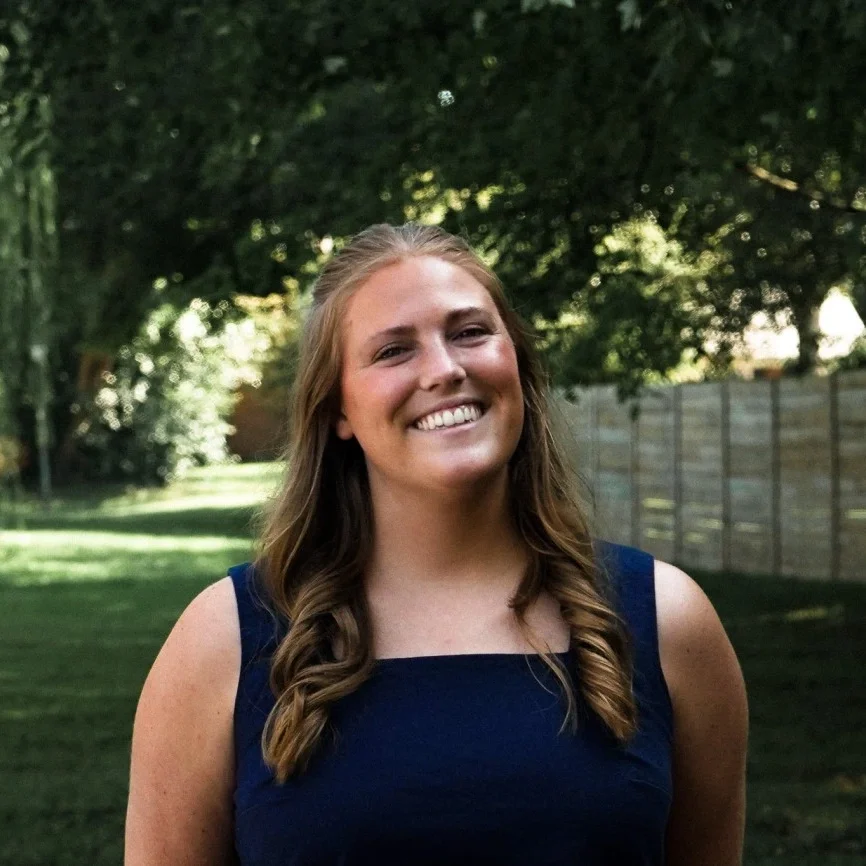 Liz Staff bio 2025 - 1