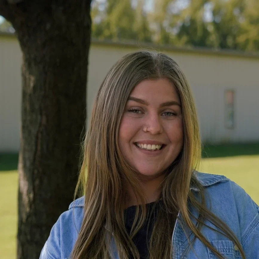 Tori-staff-bio-photo-2025-1